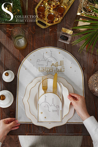 طقم مفارش سفرة قبول رمضان مطرّز بالفضي والذهبي – 12 قطعة لـ 6 أشخاص