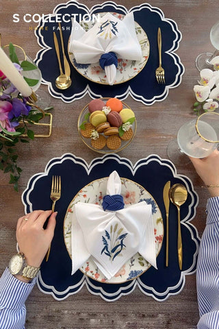 Cloudy Navy Blue Embroidered Placemat Set, 18 Pieces for 6