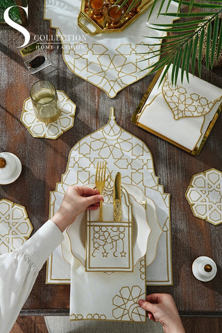 طقم مفارش سفرة كامل قبة رمضان مطرّز بالذهبي والأوف وايت – 26 قطعة لـ 6 أشخاص