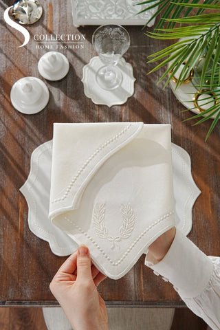 Laurel Wreath Off White Embroidered Placemat Set, 24 Pieces for 6