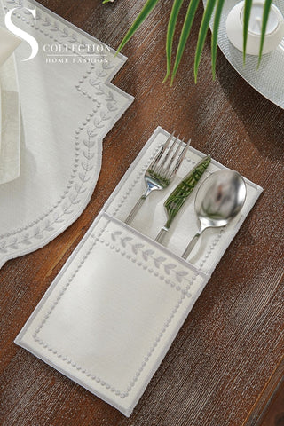 Donna Wreath Silver Embroidered Placemat Set, 24 Pieces for 6
