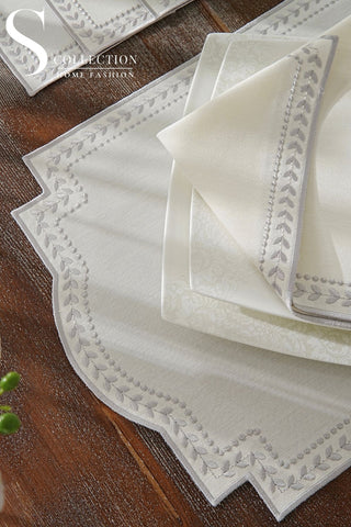Donna Wreath Silver Embroidered Placemat Set, 24 Pieces for 6