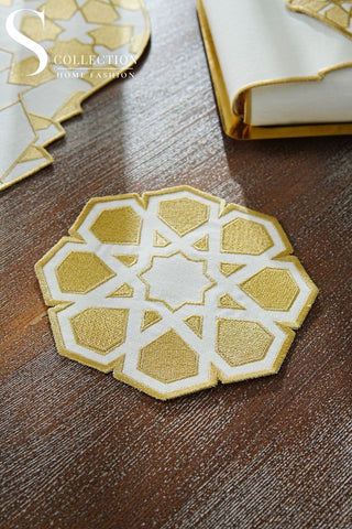 طقم مفارش سفرة كامل قبة رمضان مطرّز بالذهبي – 26 قطعة لـ 6 أشخاص