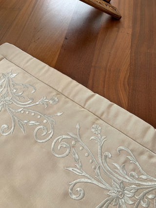Jasmine Flower Design Luxury Prayer Rug - Silver Colour Embroidered On Beige Fabric