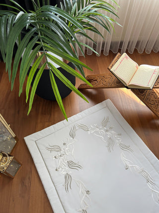 Tulip Design Luxury Prayer Rug - Silver-white Colour Embroidered On Off White Fabric